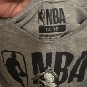 Boys t shirt NBA SIZE 14-16